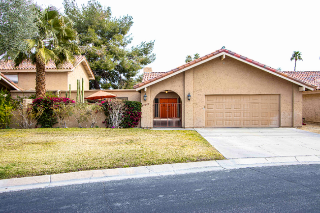 Building Photo - 37640 Los Cocos Dr E Rental
