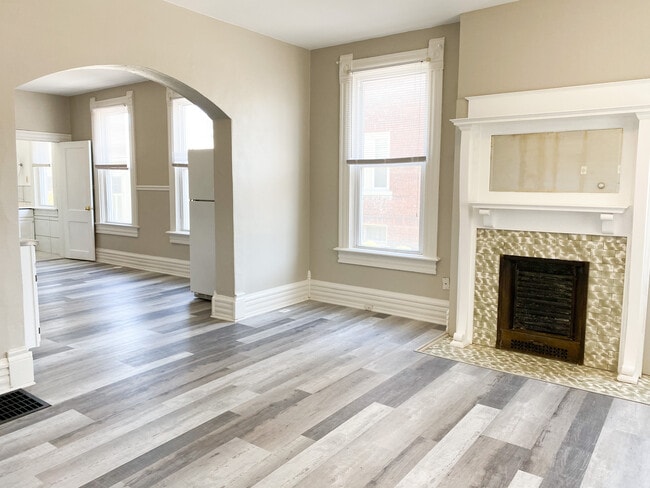 Photo - 432 E Whittier St Unit 432