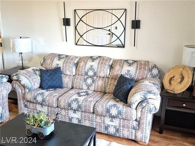 Photo - 8101 W Flamingo Rd Unidad 2060 Rental