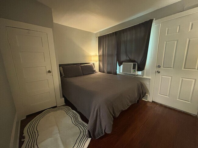 312 S Valentine St Unidad N