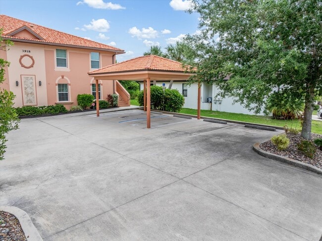 Building Photo - 3918 San Rocco Dr