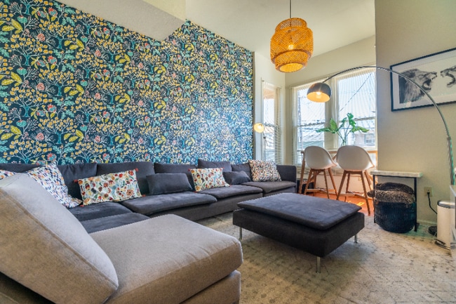 Photo - 2221 Dwight Way Unidad Dwight 2