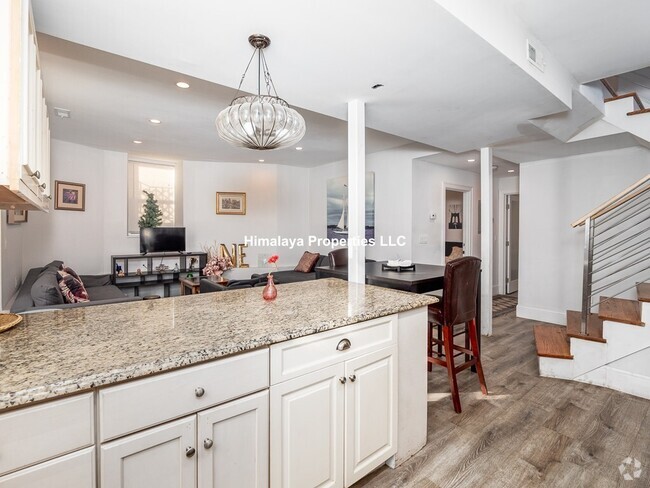 Building Photo - 2 Buckley Ave Unit #U1 Rental