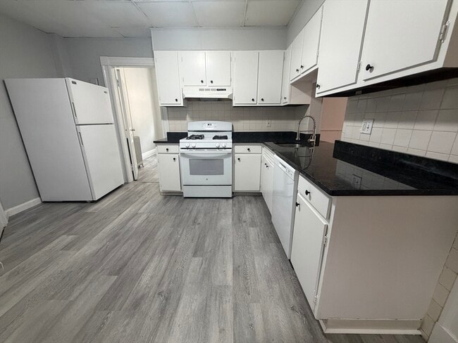 Photo - 11 Park St Unit 6