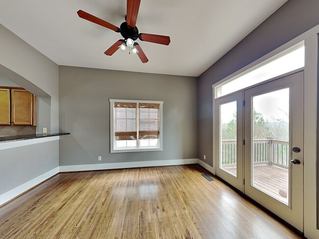 Photo - 2088 Eagle Ridge Dr