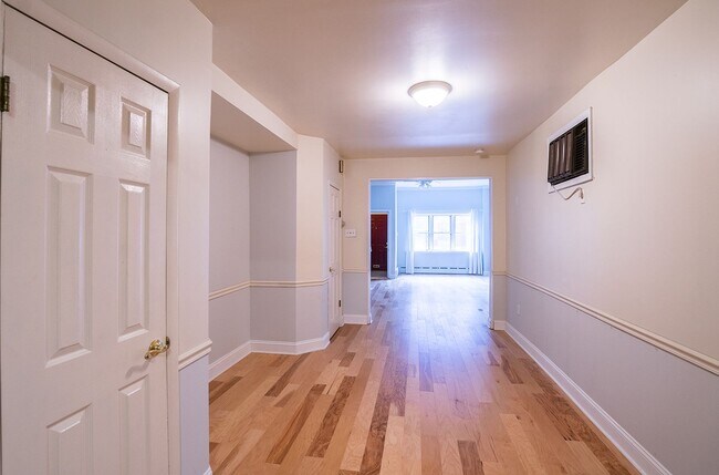 Photo - Three Bed East Passyunk Crossing Home