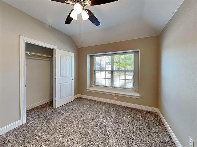 Photo - 496 Oak Hills Ln