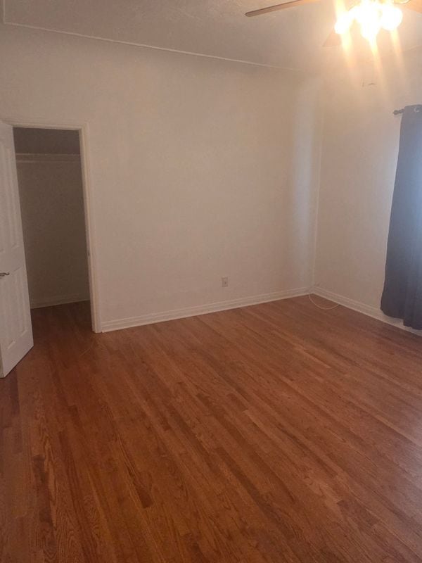 1330 S Ridgeley Dr