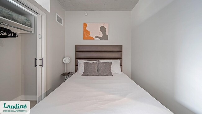 Photo - 4611 N Broadway Unit 208