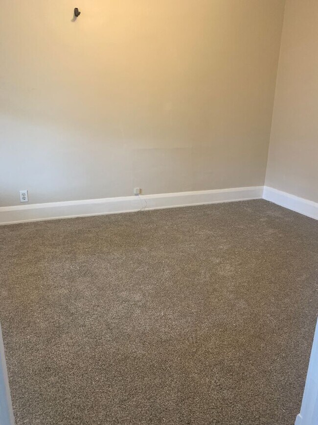 Cute House for Rent in Downtown Rossford Rental House Rental in