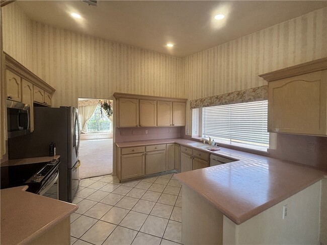 2424 Ocean Front Dr