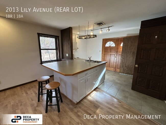 Photo - 2013 Lily Ave