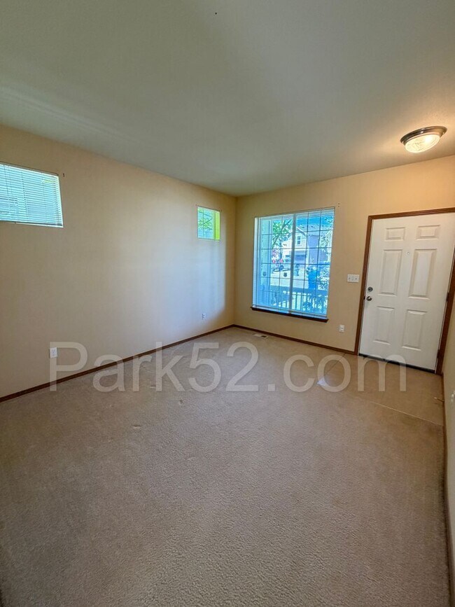 Photo - 4 Bedroom 2 Bathroom Single Family Puyallup Home