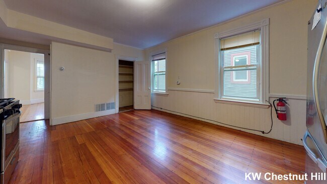 192 Hillside St Unit 1