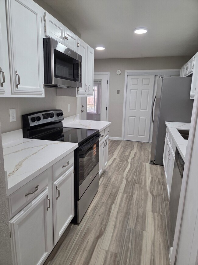 Photo - 527 Tara Plantation Dr