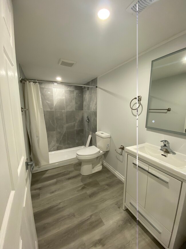 Photo - 98 Mountain Laurel Cres