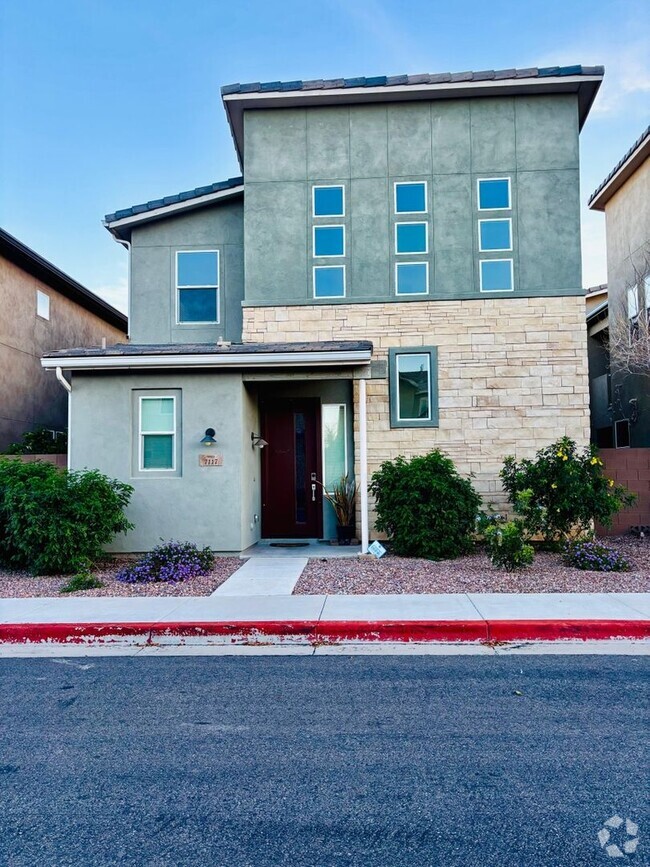 Building Photo - Stunning 4BR House in Chandler