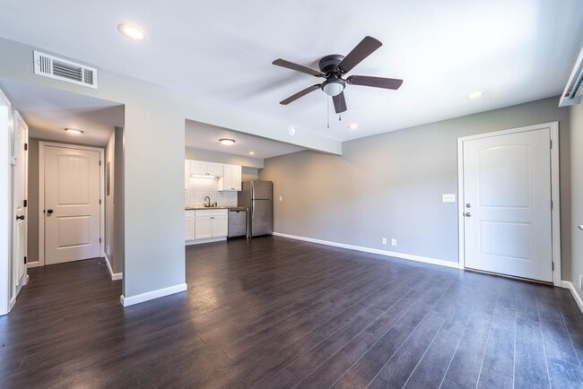 Photo - Autumn Ridge Apartment Community