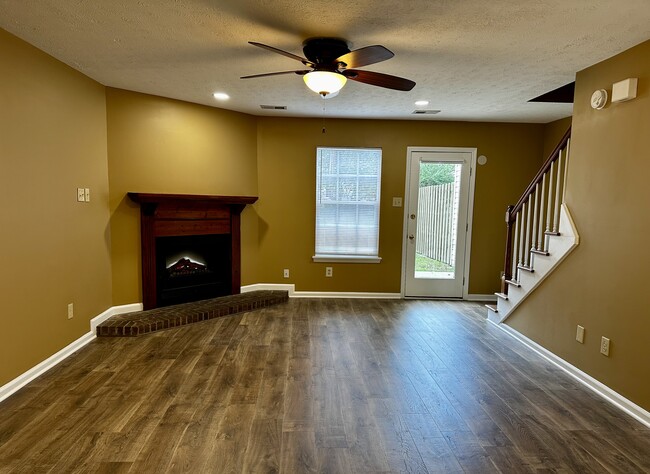 Photo - 2803 Point Ct Unit 2803 Point Ct