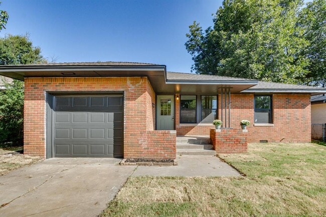 Photo - 2725 Texoma Dr