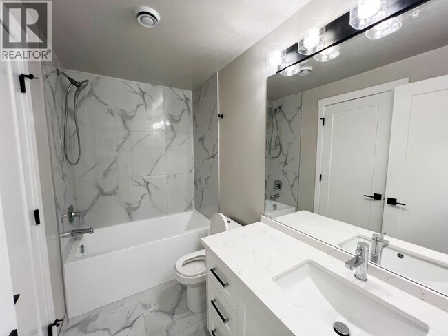 Photo - 12143-12223 223 St Unit 512
