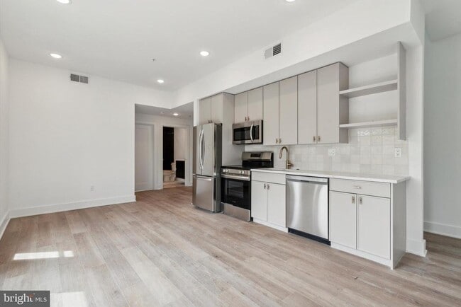 Photo - 367 W Hortter St Unit 403