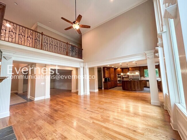 Photo - 4002 Moheb St SW