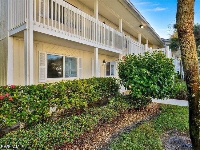 Building Photo - 4621 Bayshore Dr Unit Q1