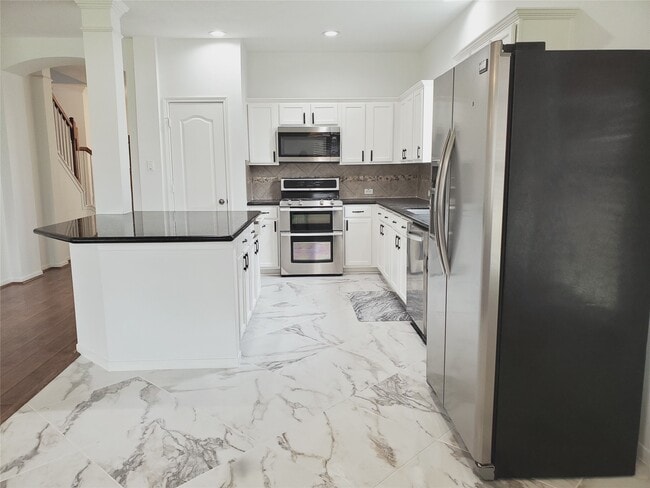 Photo - 18819 Knobby Oaks Pl