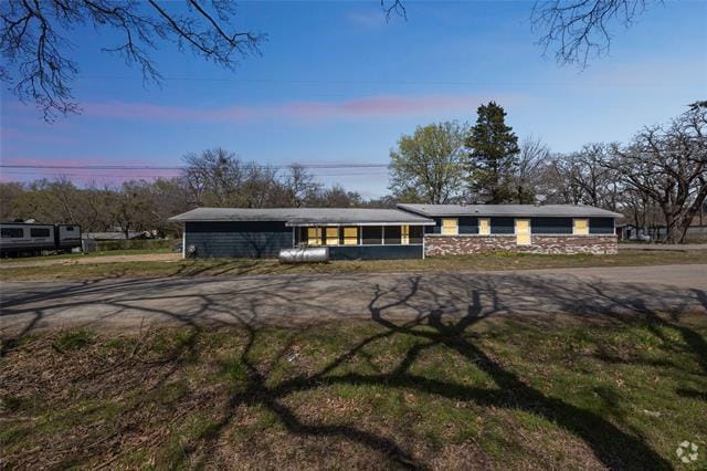 Building Photo - 229 Sherman Dr Rental