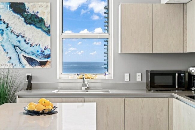 Photo - 4010 S Ocean Dr Unit R3001