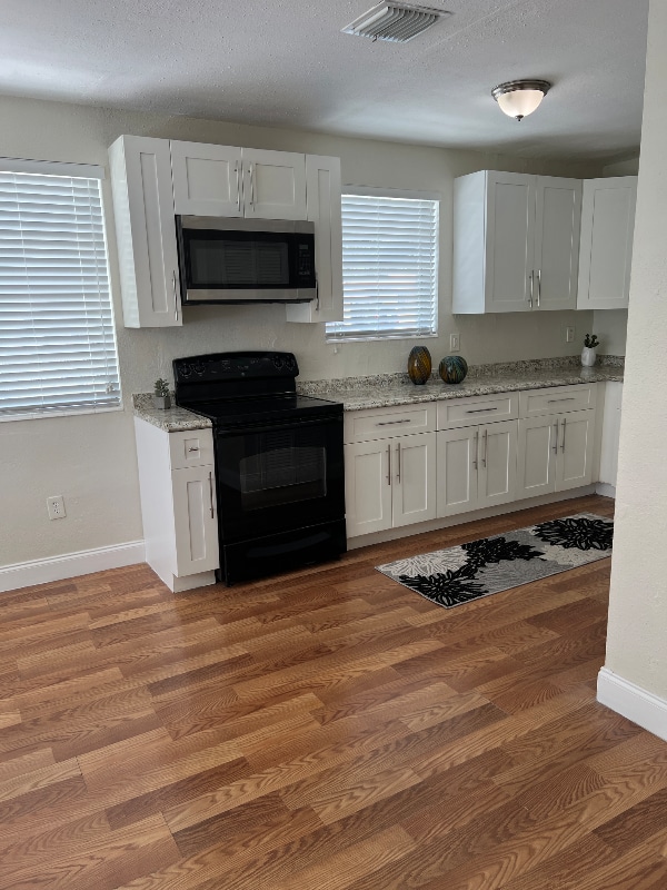 Photo - 46 NW 1st St