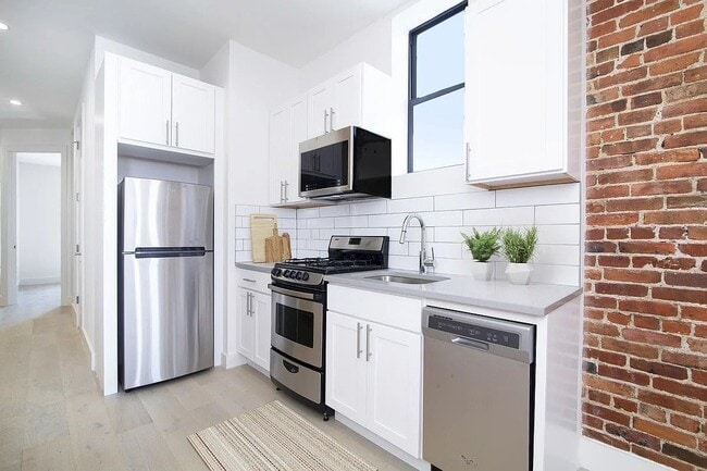 Photo - 16 Stanhope St Unit 3R