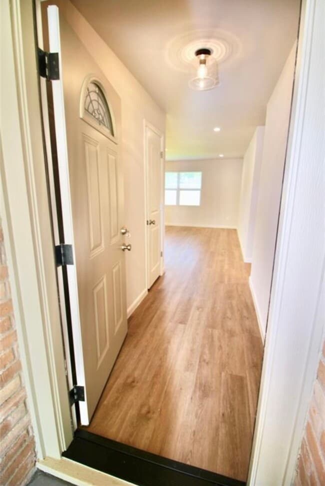 Photo - 407 Morningside Dr