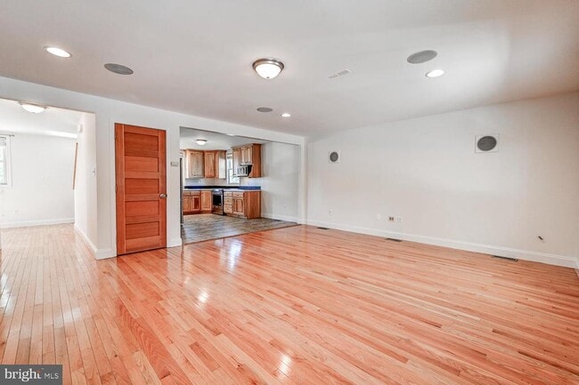 Photo - 5404 Arcadia Ave