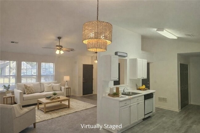 Photo - 280 Hayward Ln