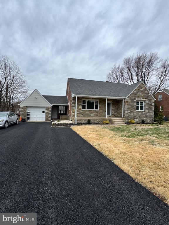 Photo - 36 Gravel Hill Rd
