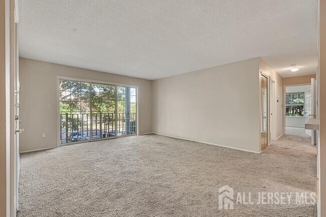 Building Photo - 282 Kempsey Dr Unit 282 Rental