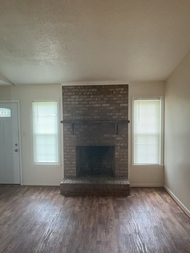 Photo - 101 Garden Pl