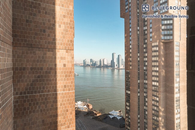 10 Waterside Plaza Unit SI FL19-ID1057