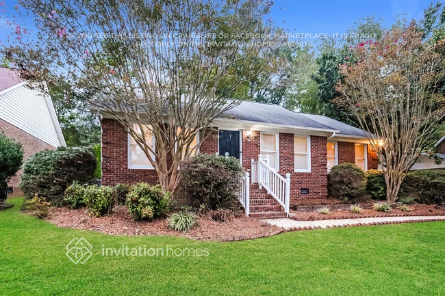 Photo - 88 Paddington Dr SW