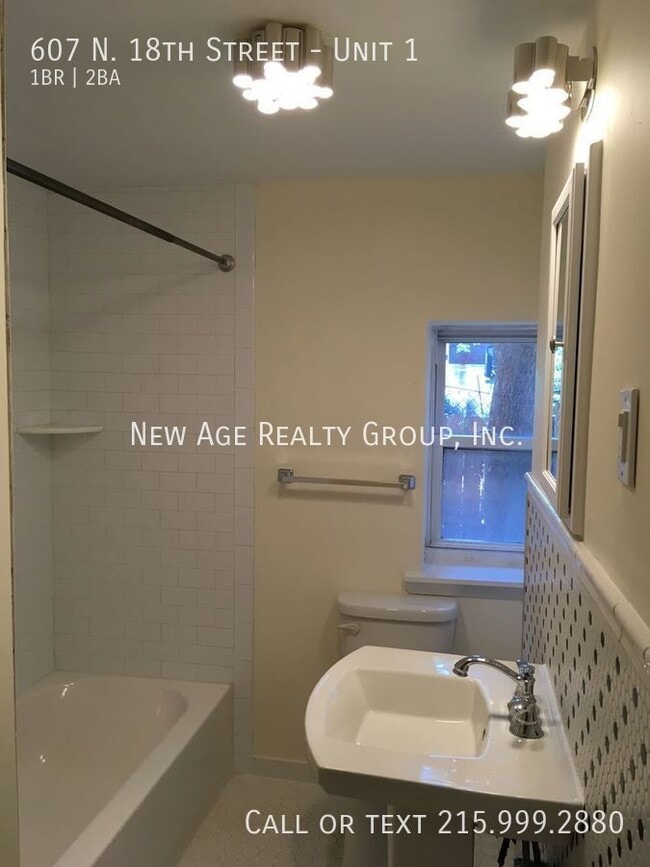 Photo - 607 N 18th St Unidad 1