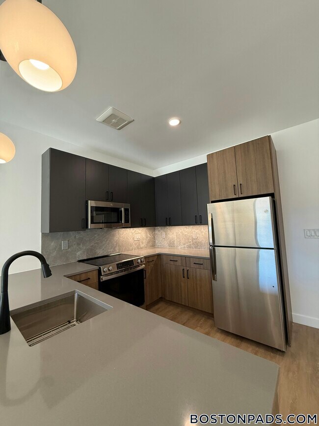 Photo - 199 Gardner St Unit 215