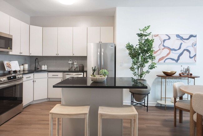 Photo - 55 Riverwalk Place