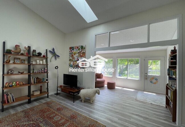 Photo - 10845 Lexington Dr