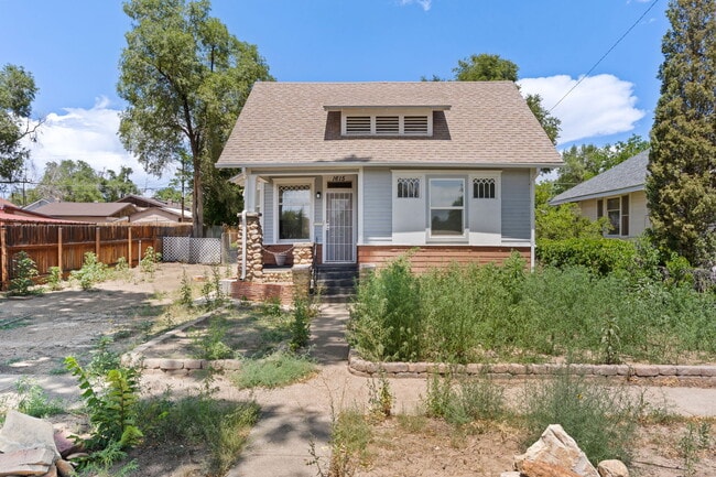 Building Photo - 1615 E 9th St Rental