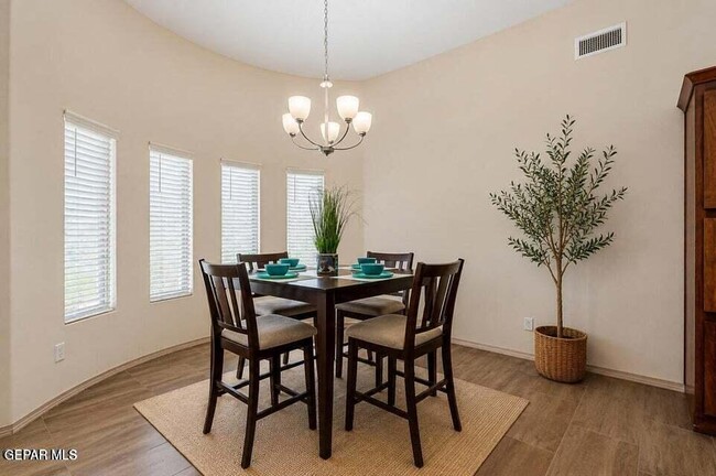 Photo - 13981 Flora Vista Ave