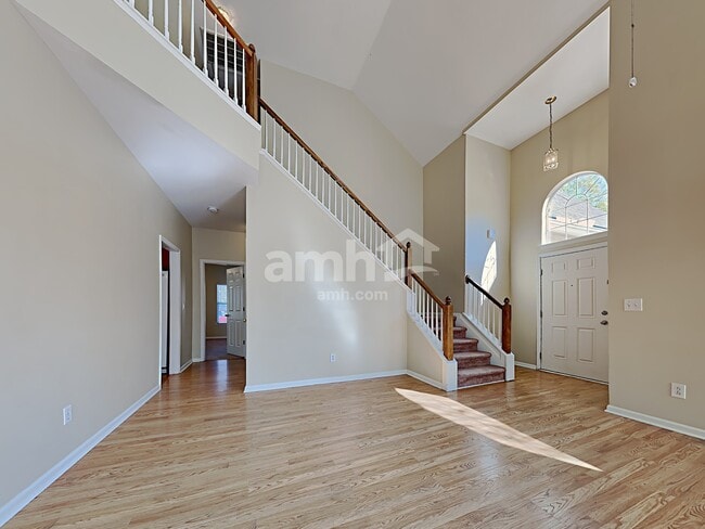 Photo - 517 Pritchards Point Dr