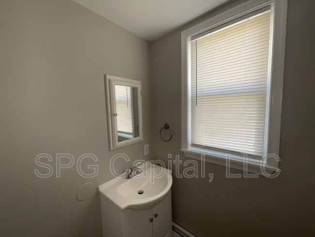 Photo - 230 N Pitt St