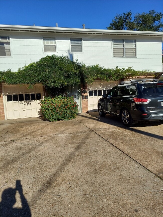 Photo - 2821 Eastgrove Ln Unidad A